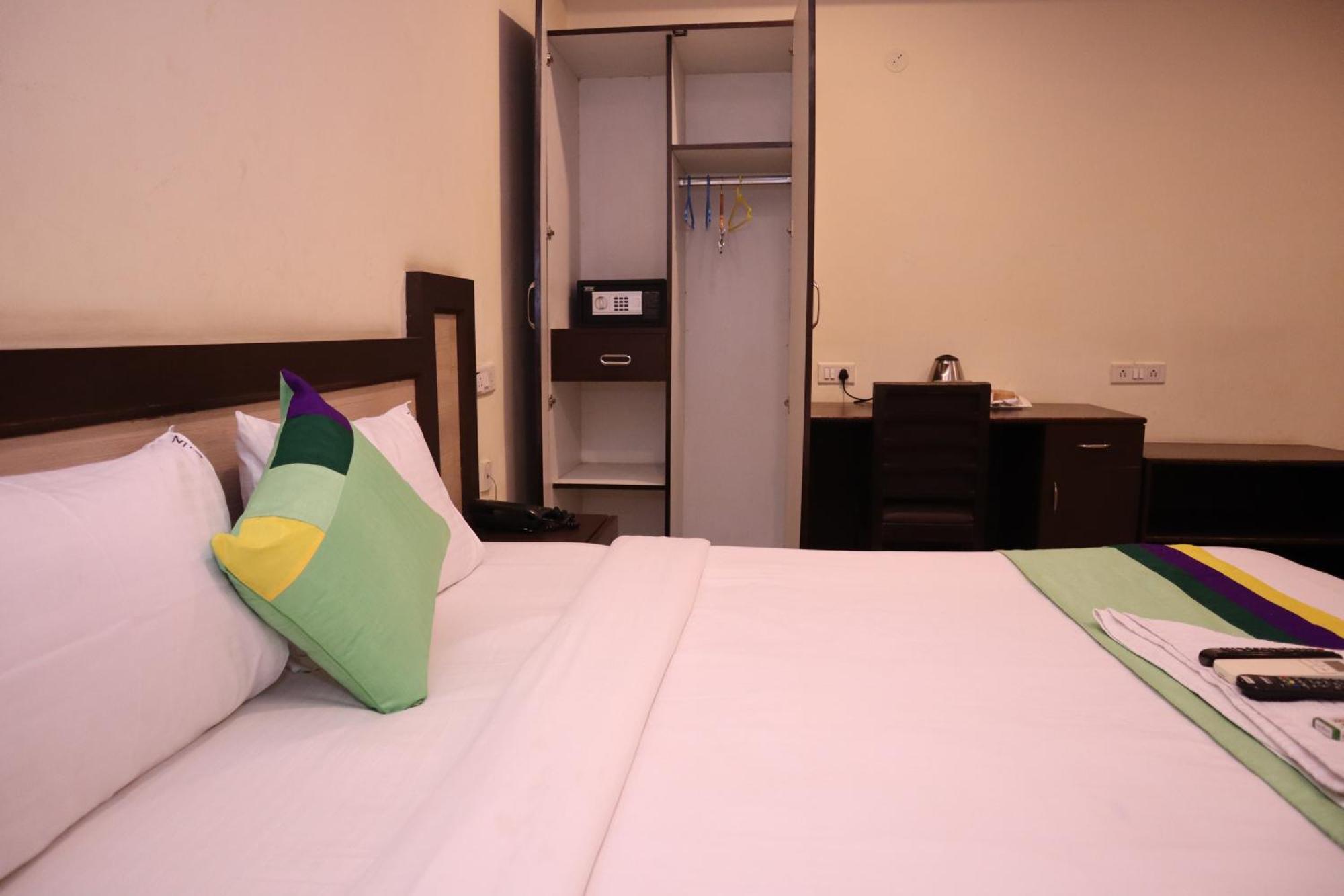 Millennium Plaza Hotel Kammasandra Eksteriør billede