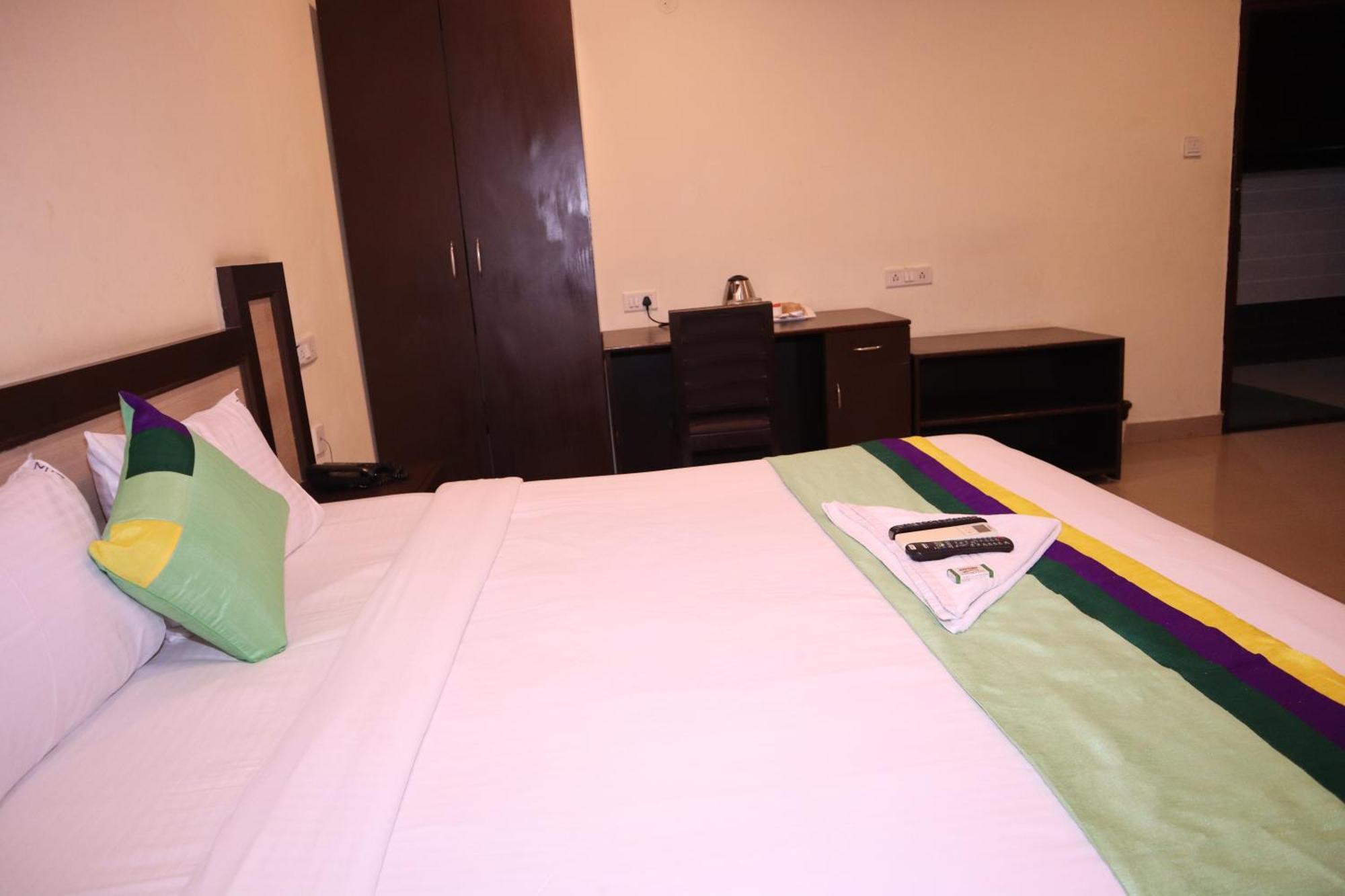 Millennium Plaza Hotel Kammasandra Eksteriør billede