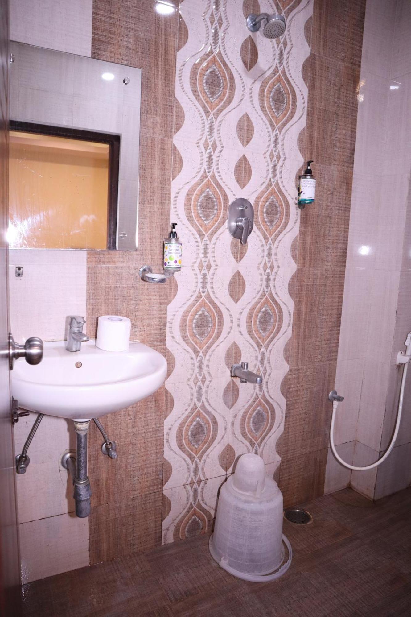 Millennium Plaza Hotel Kammasandra Eksteriør billede